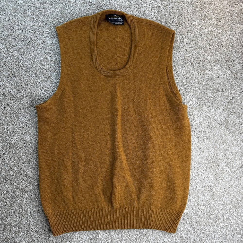 Vintage Puritan Sweater Vest Mens Medium Brown Tight Knit Round Neck Wool Casual